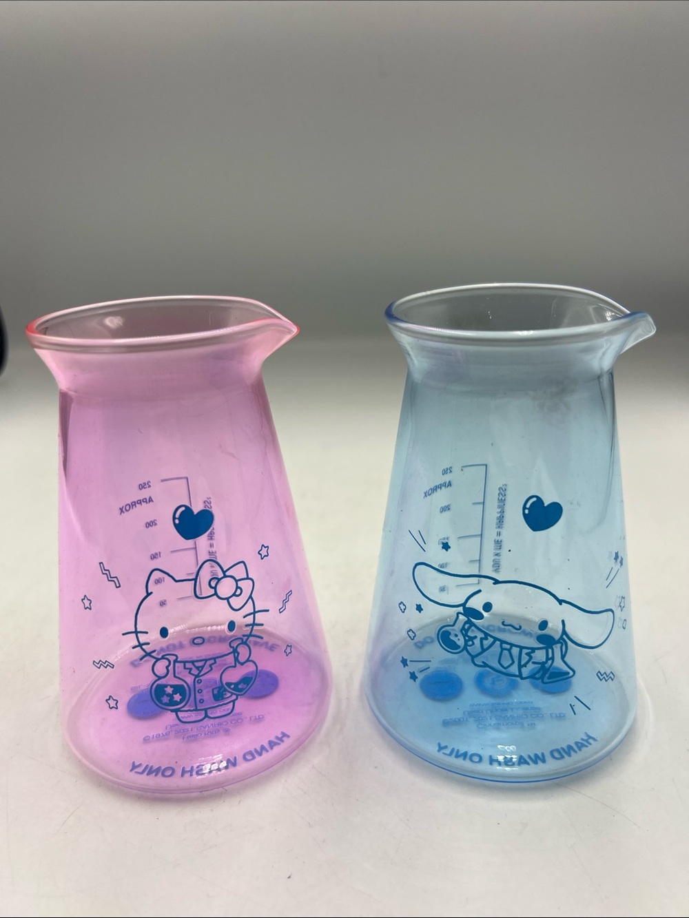 Sanrio Hello Kitty & Cinnamoroll flask beaker cups 2021 set z4